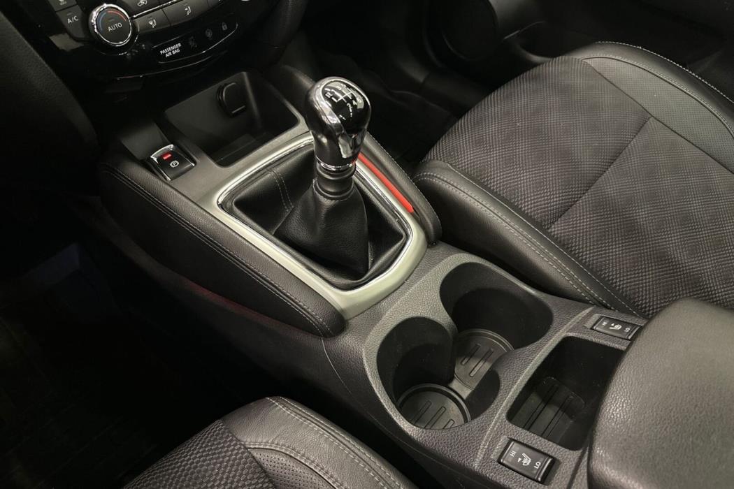 NISSAN Qashqai 2014