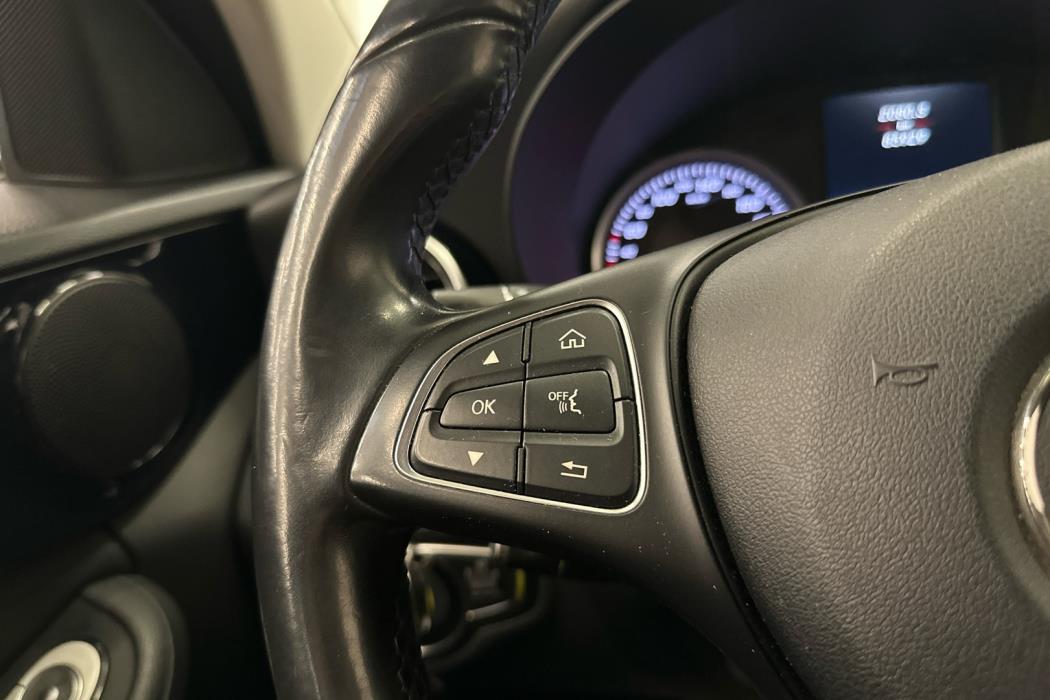 MERCEDES-BENZ C 2016