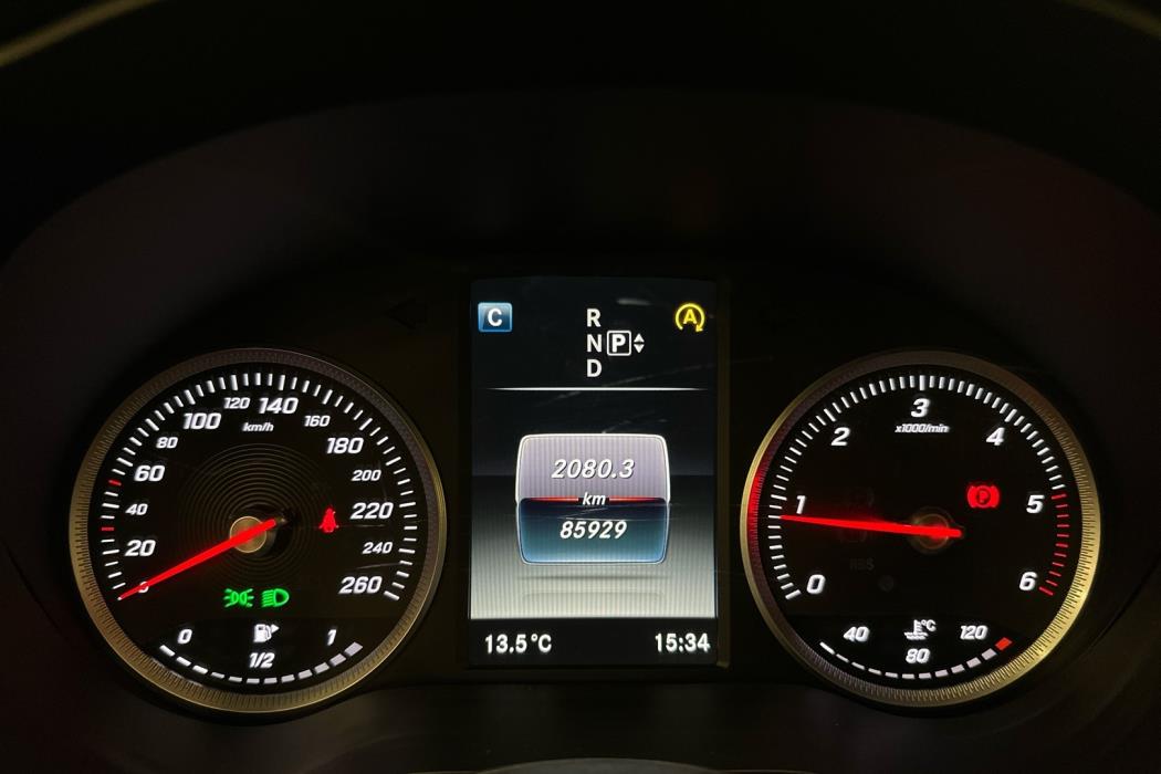 MERCEDES-BENZ C 2016