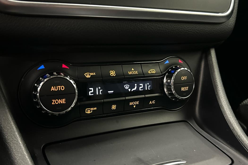 MERCEDES-BENZ GLA 2017