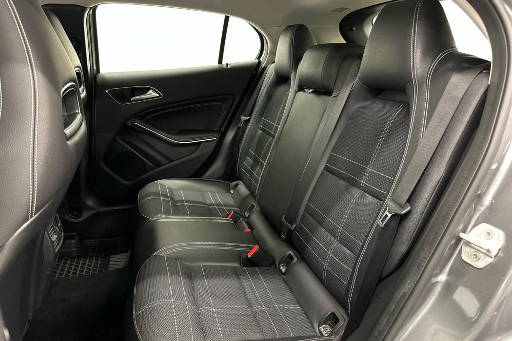 MERCEDES-BENZ GLA 2017