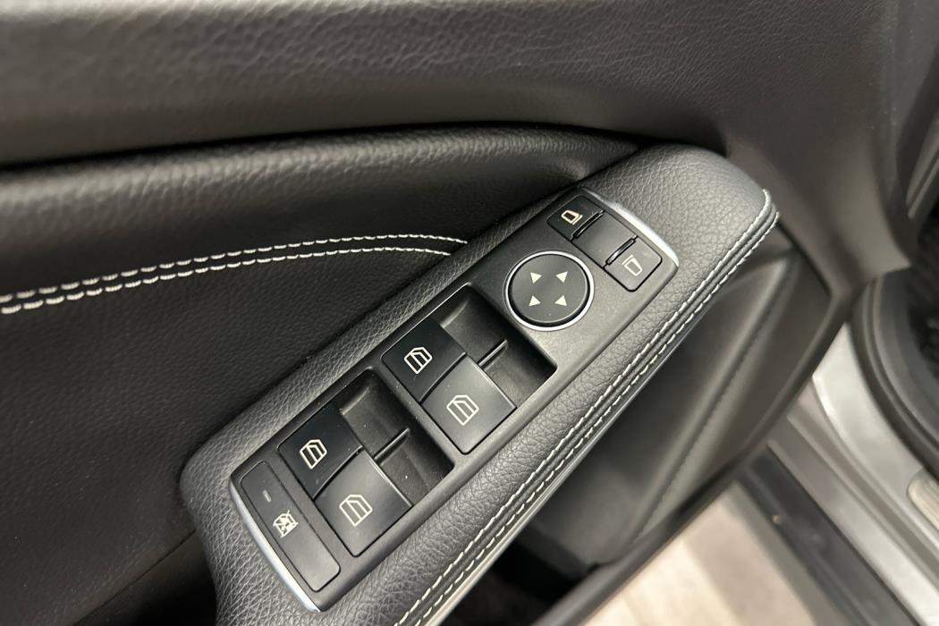 MERCEDES-BENZ GLA 2017