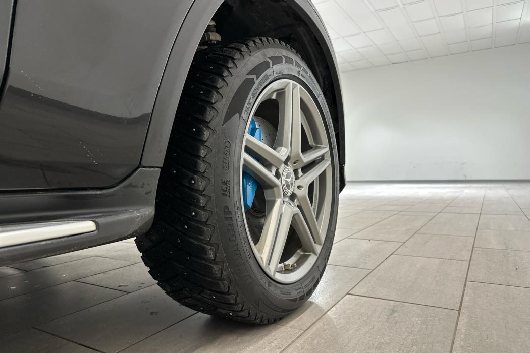 MERCEDES-BENZ GLC 2017