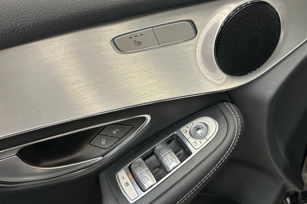 MERCEDES-BENZ GLC 2017