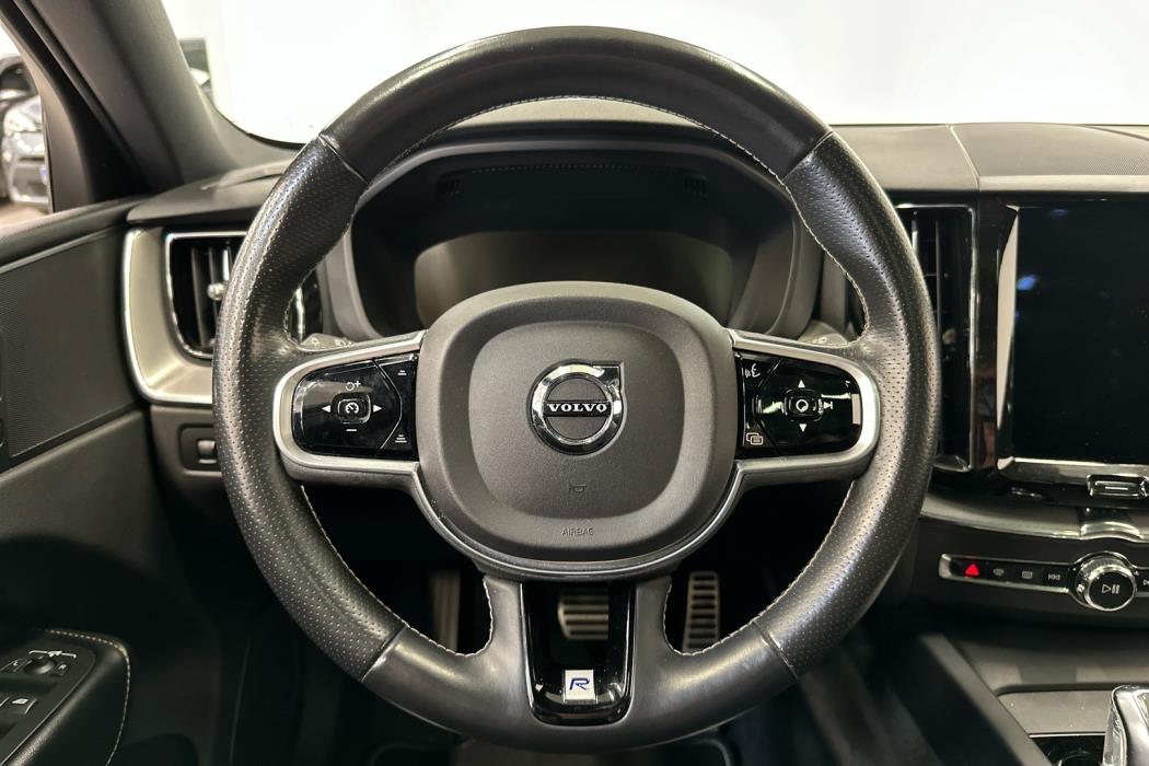 VOLVO XC60 2017