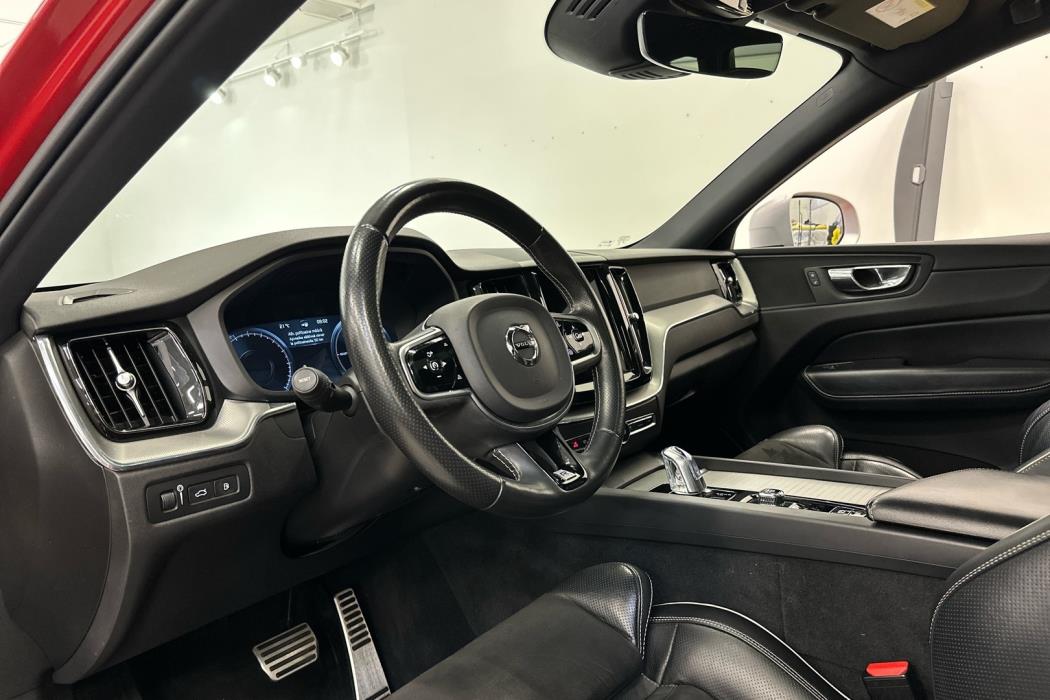VOLVO XC60 2017