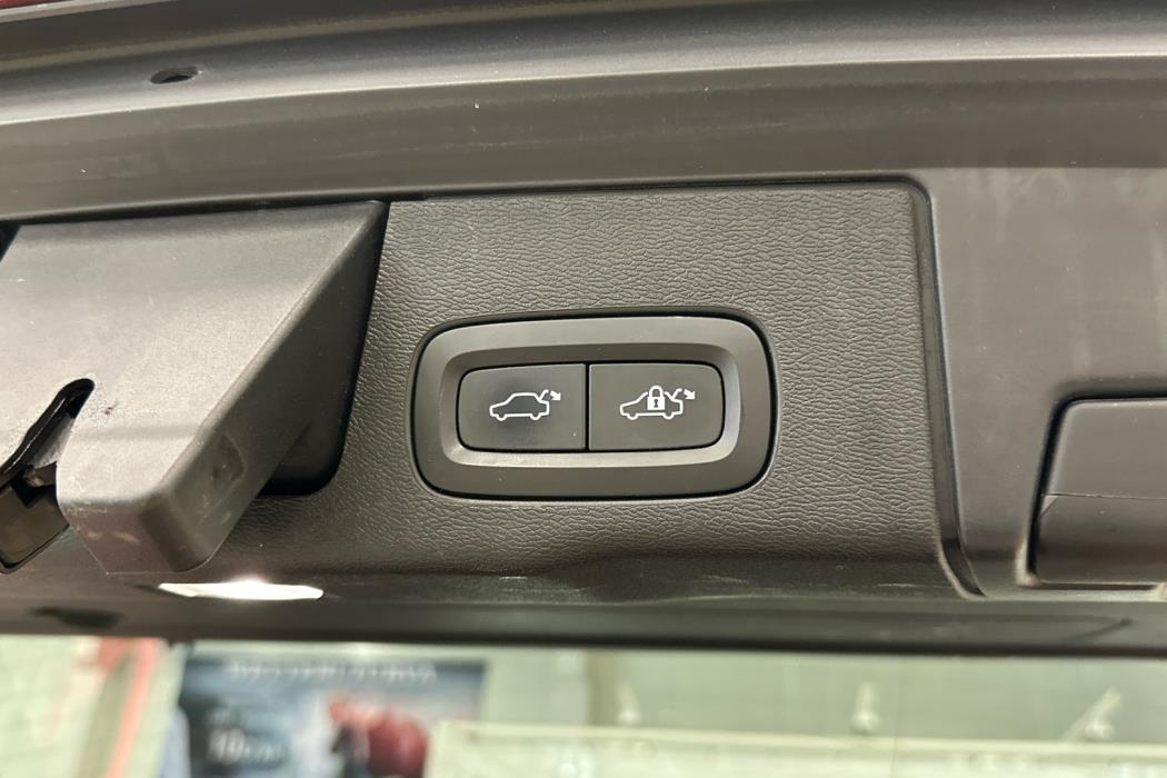 VOLVO XC60 2017