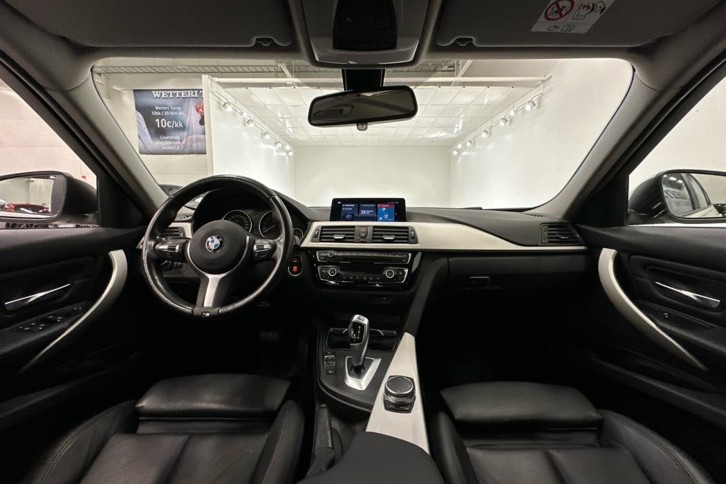 BMW 320 2019