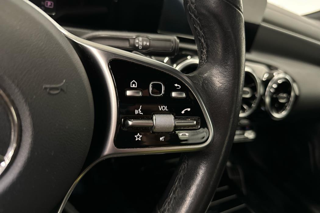 MERCEDES-BENZ CLA 2020