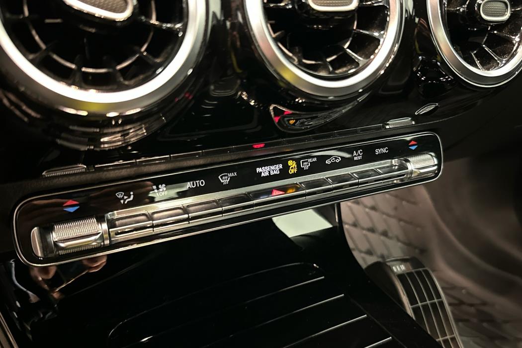 MERCEDES-BENZ CLA 2020