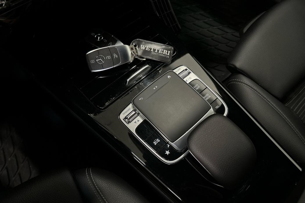 MERCEDES-BENZ CLA 2020