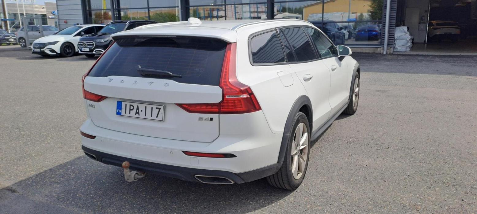 VOLVO V60 Cross Country 2021