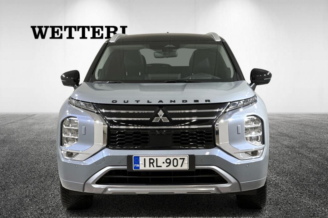 MITSUBISHI OUTLANDER 2025