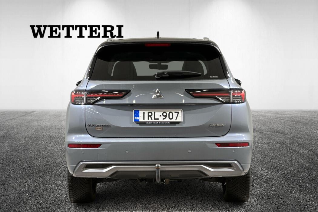 MITSUBISHI OUTLANDER 2025