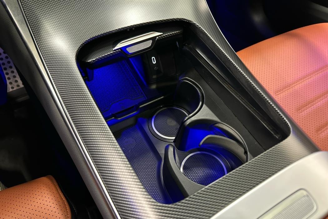 MERCEDES-BENZ GLC 2024