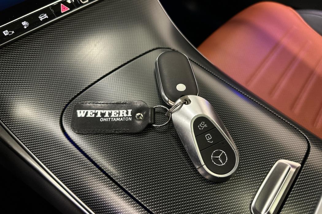 MERCEDES-BENZ GLC 2024