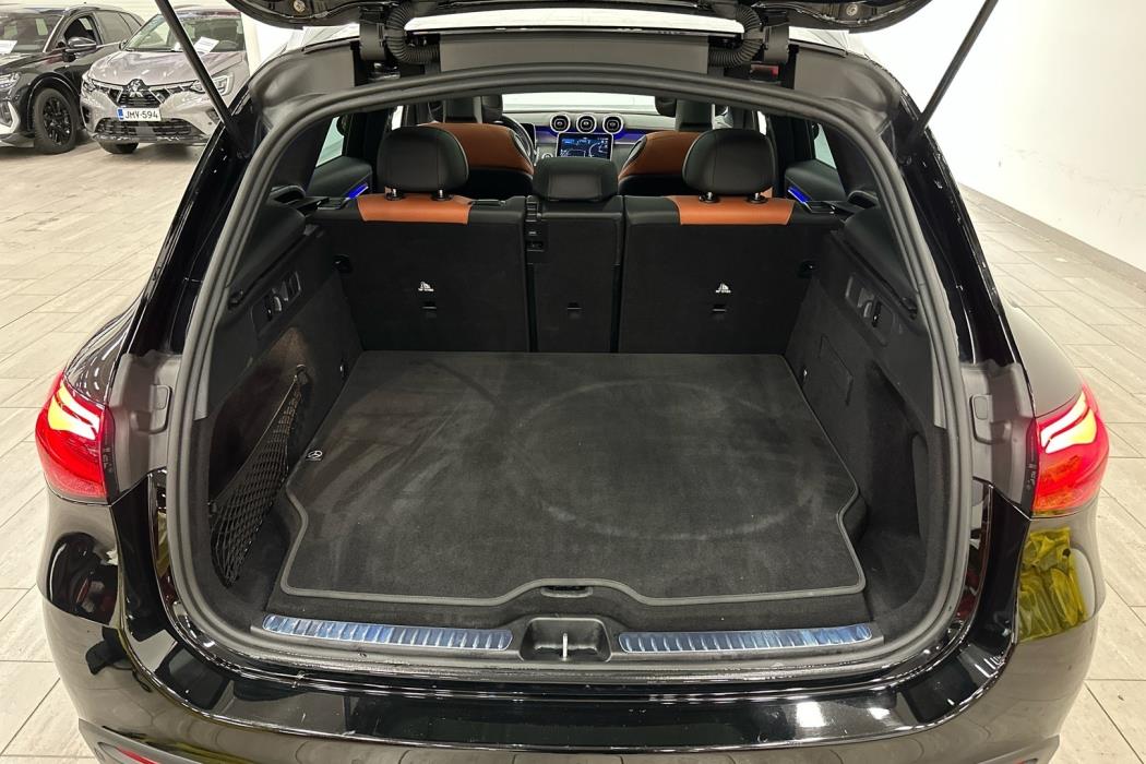 MERCEDES-BENZ GLC 2024