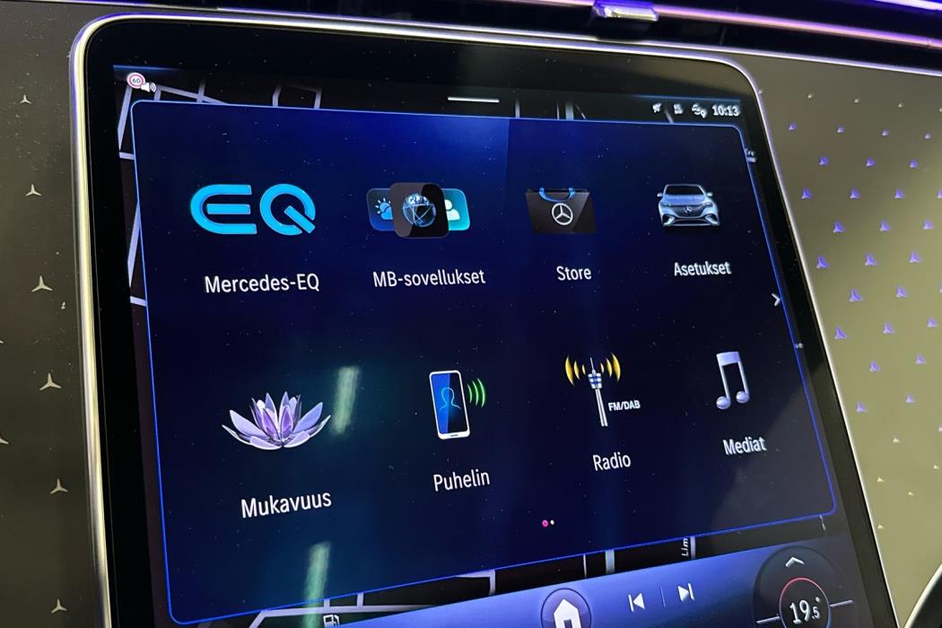 MERCEDES-BENZ EQE SUV 2025