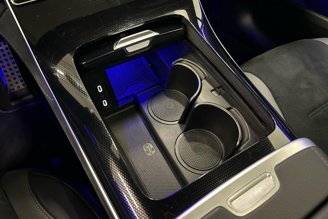 MERCEDES-BENZ EQE SUV 2025