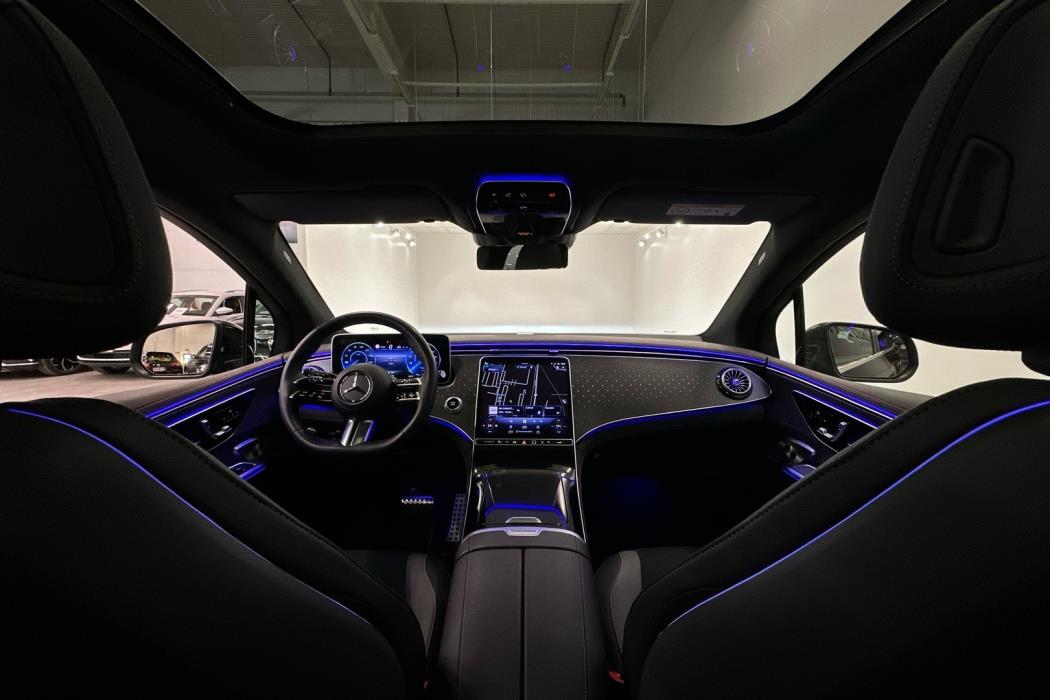 MERCEDES-BENZ EQE SUV 2025