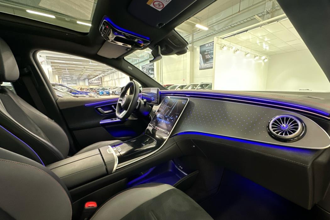 MERCEDES-BENZ EQE SUV 2025