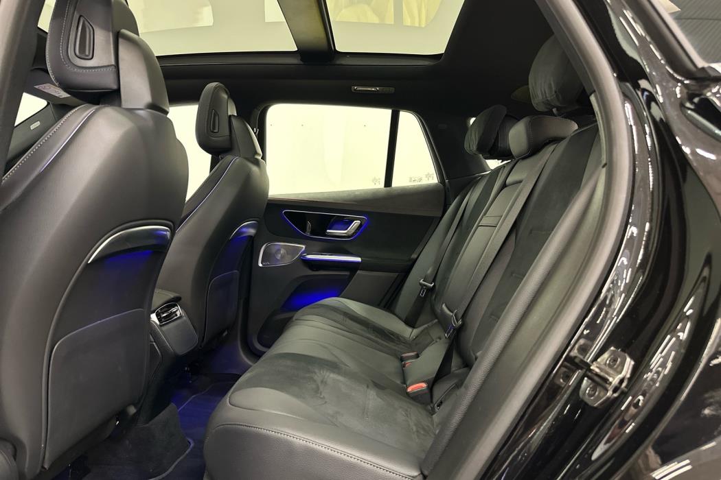 MERCEDES-BENZ EQE SUV 2025