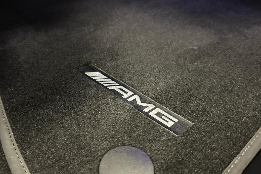 MERCEDES-BENZ EQE SUV 2025