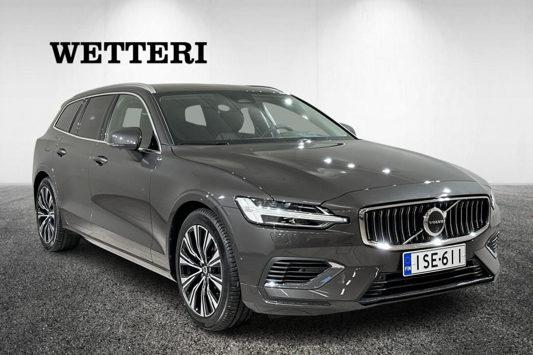 VOLVO V60 2025
