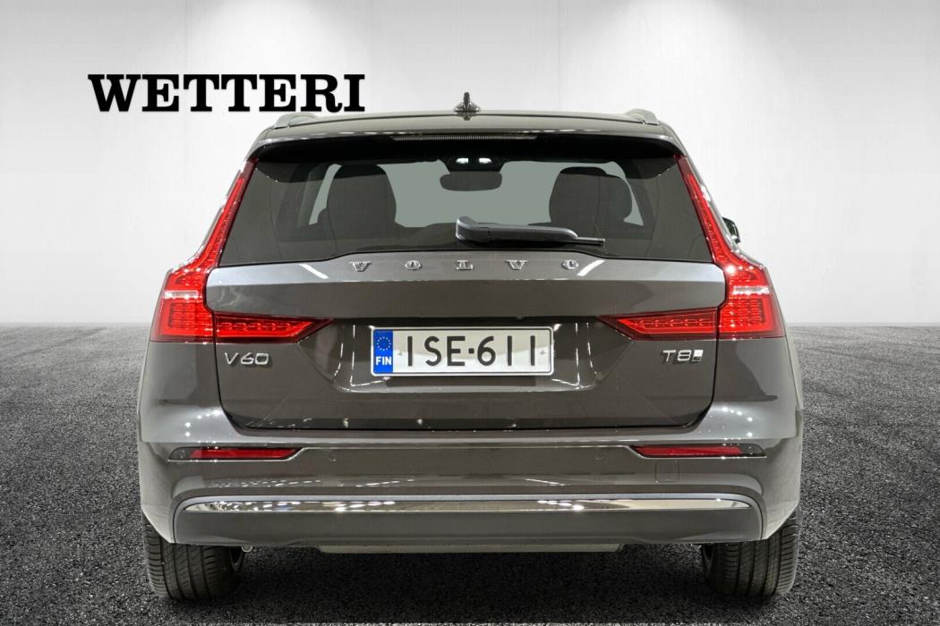 VOLVO V60 2025