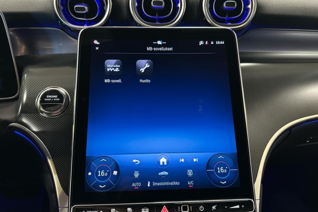 MERCEDES-BENZ GLC 2025