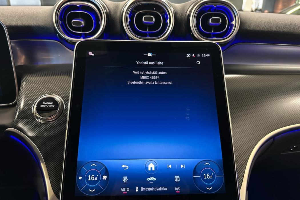 MERCEDES-BENZ GLC 2025