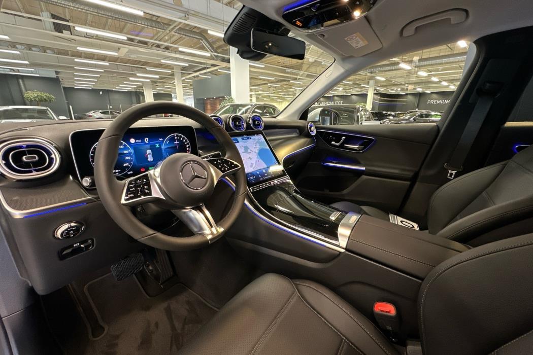 MERCEDES-BENZ GLC 2025