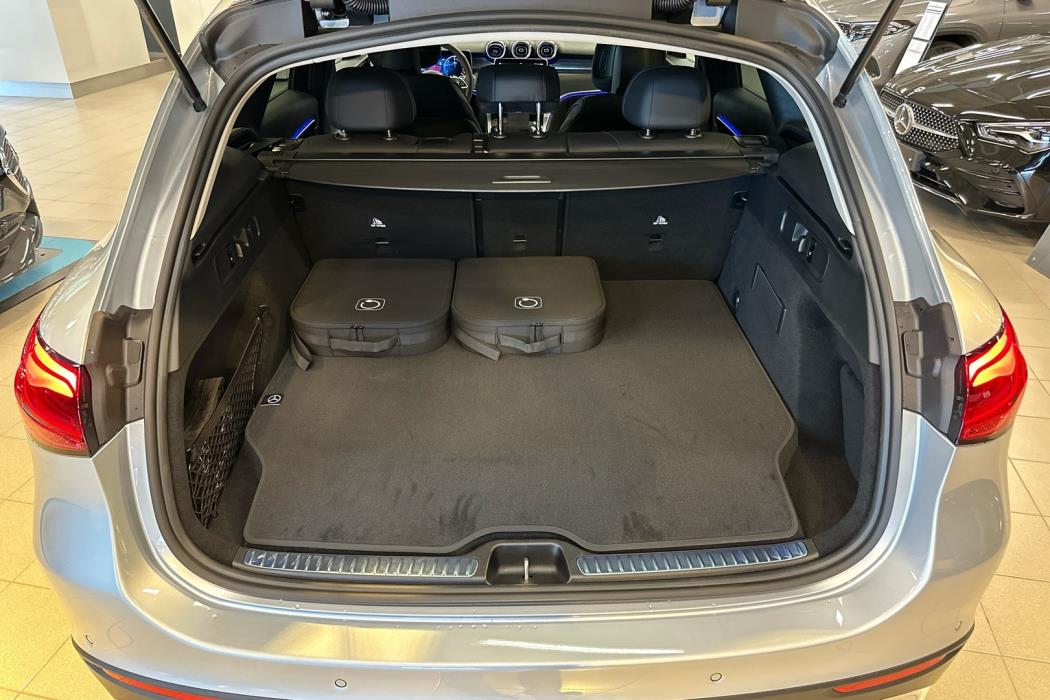 MERCEDES-BENZ GLC 2025