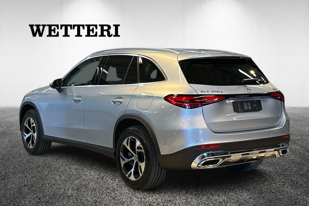 MERCEDES-BENZ GLC 2025