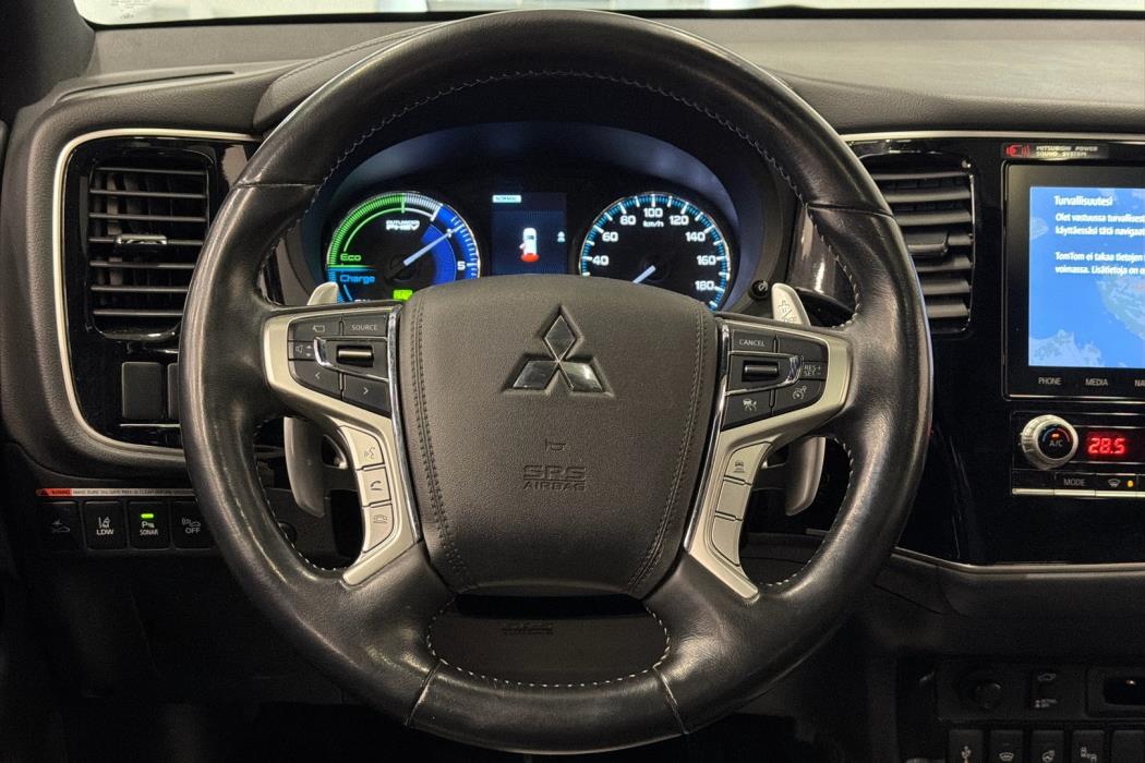 MITSUBISHI Outlander PHEV 2020