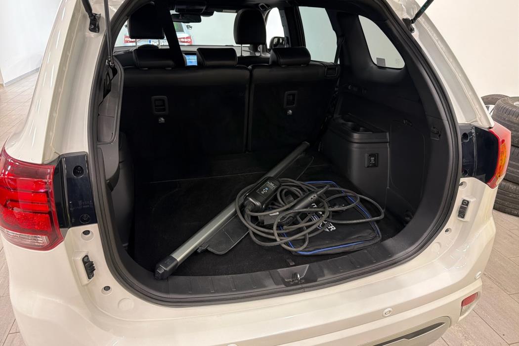 MITSUBISHI Outlander PHEV 2020