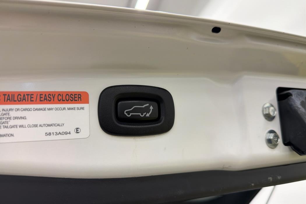 MITSUBISHI Outlander PHEV 2020