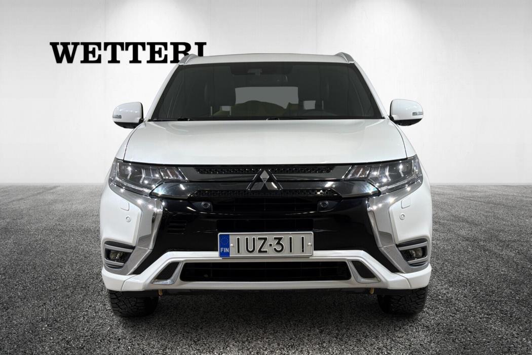 MITSUBISHI Outlander PHEV 2020