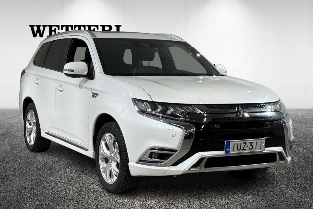 MITSUBISHI Outlander PHEV 2020