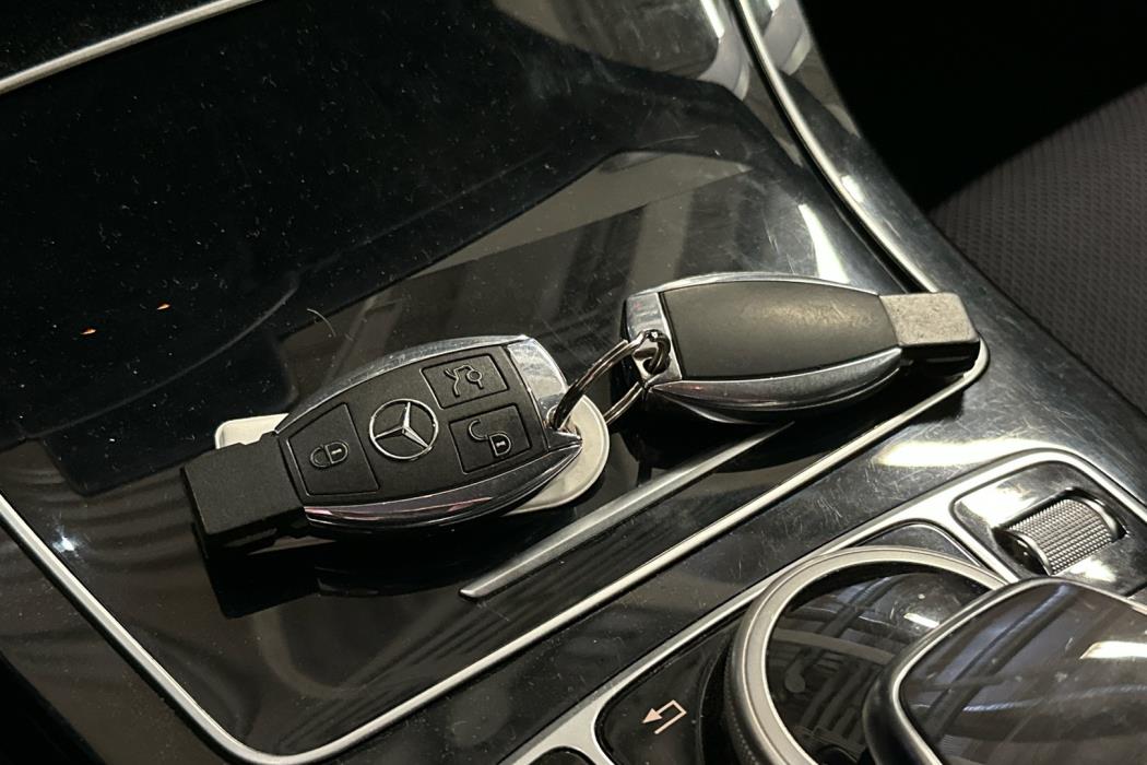 MERCEDES-BENZ C 2015