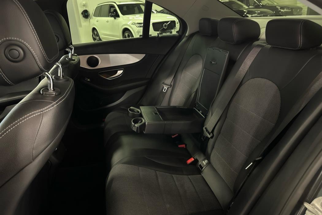 MERCEDES-BENZ C 2015
