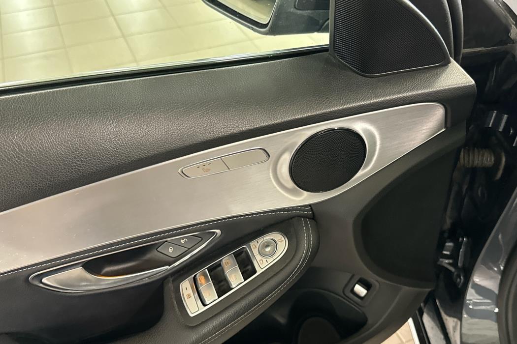 MERCEDES-BENZ C 2015