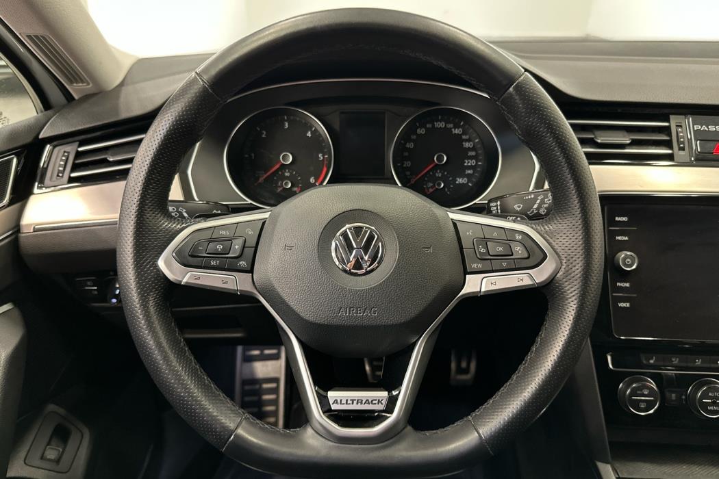 VOLKSWAGEN Passat 2020