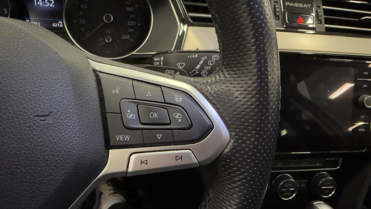 VOLKSWAGEN Passat 2020