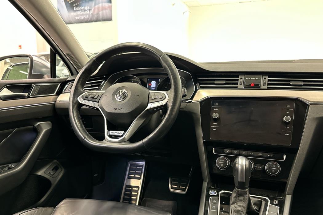 VOLKSWAGEN Passat 2020