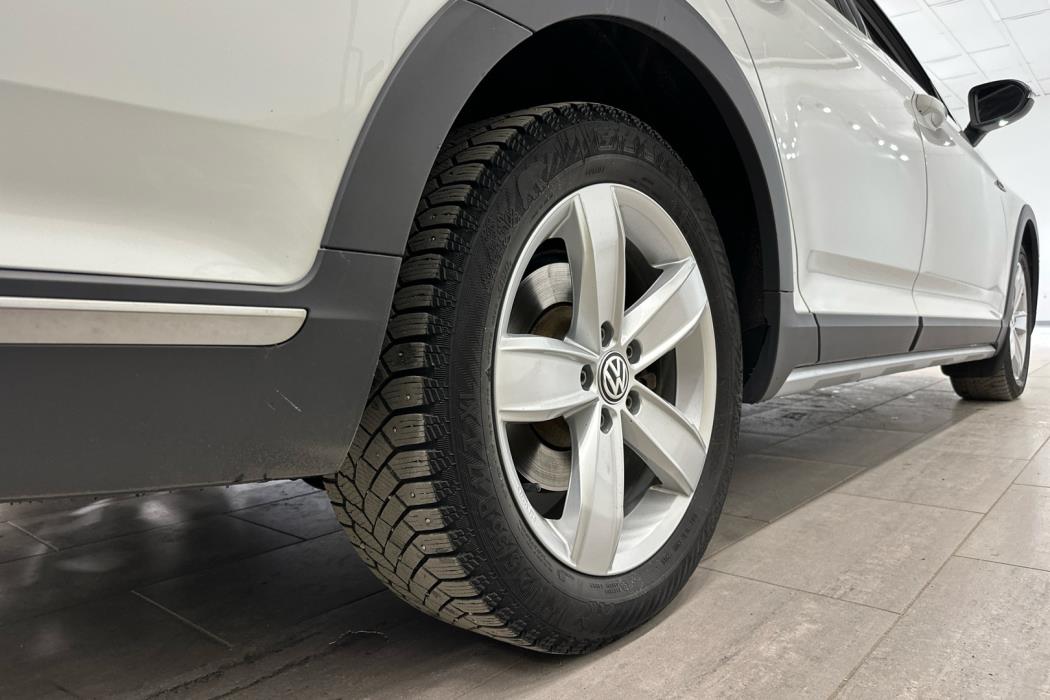 VOLKSWAGEN Passat 2020