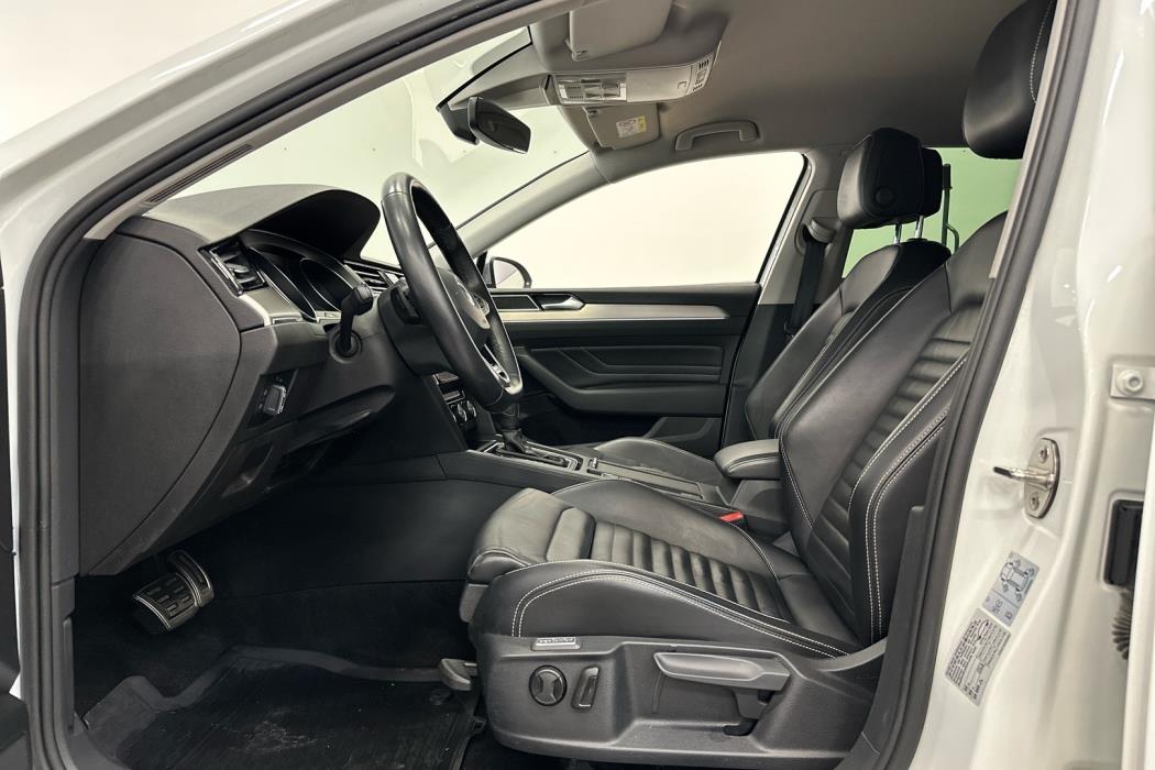 VOLKSWAGEN Passat 2020