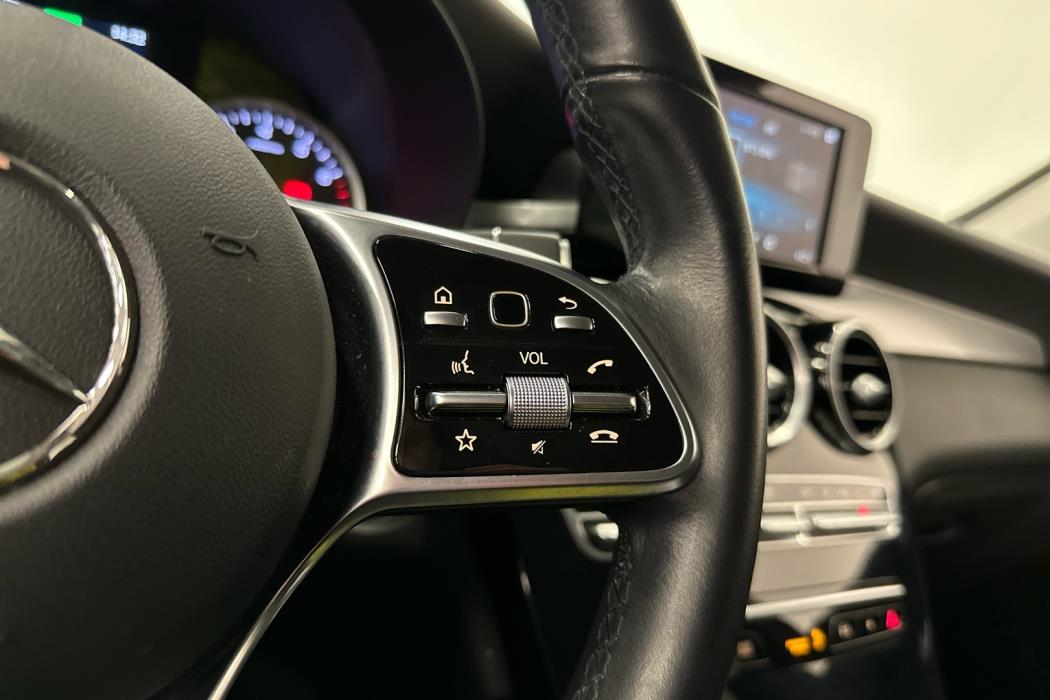 MERCEDES-BENZ GLC 2021