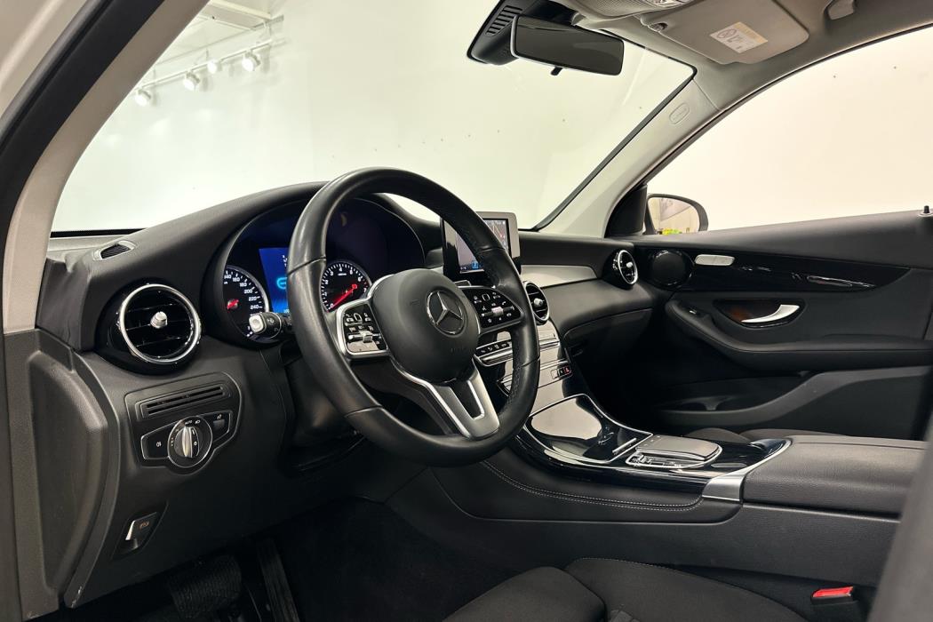 MERCEDES-BENZ GLC 2021