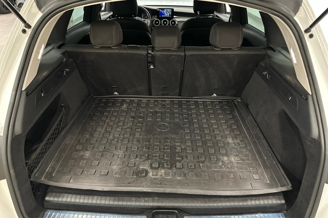 MERCEDES-BENZ GLC 2021